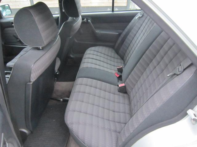 Mercedes 190 E 2.0