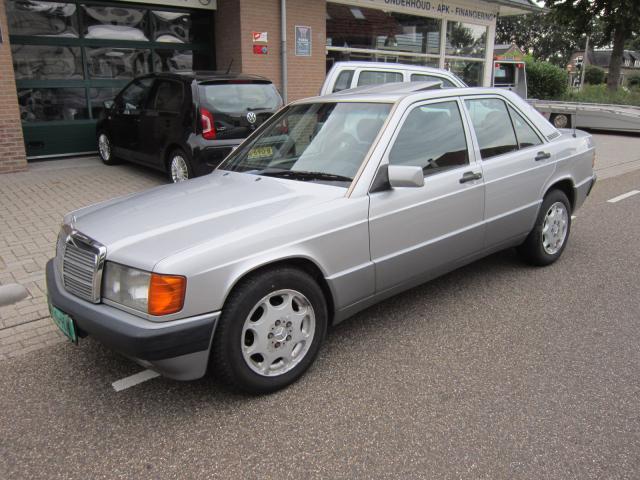 Mercedes 190 E 2.0