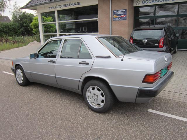 Mercedes 190 E 2.0