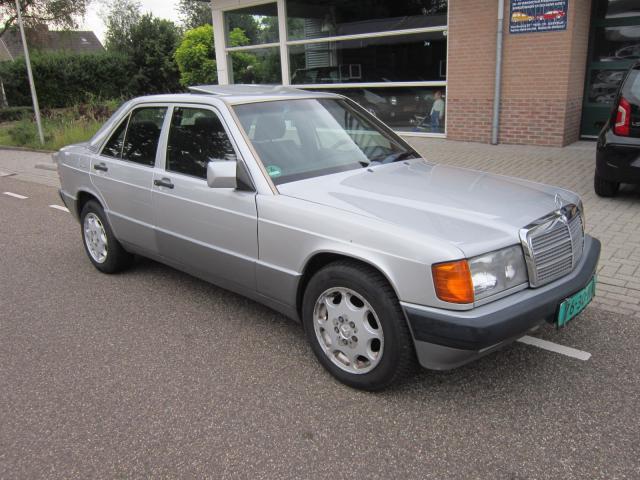 Mercedes 190 E 2.0